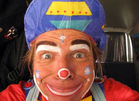 Monsieur Boul Clown Magicien Monsieur Boul spectacle de magie jonglerie marionnette, jonglage, animation