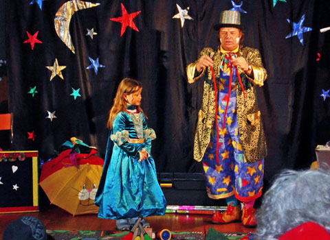 animation spectacle de Noël avec Mr. Boul animation spectacle de Noël avec Mr. Boul