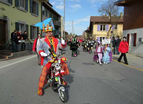 Monsieur Boul le clown anniversaire Genève Monsieur Boul le clown anniversaire Genève