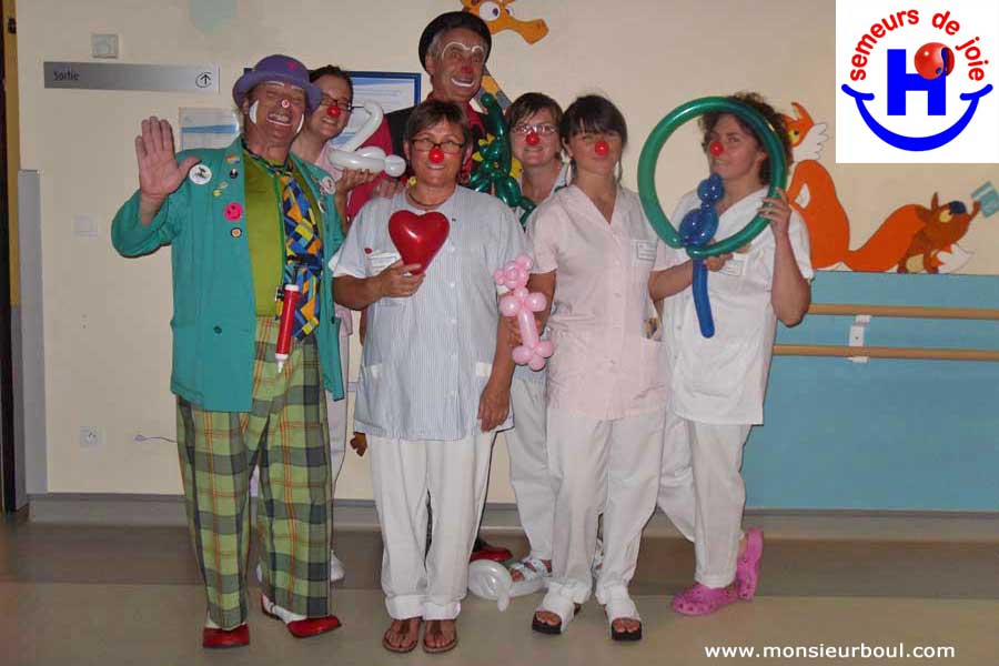 Semeur de joie Mr. Boul clown hospitalier animation pour les enfants dans les hopitaux